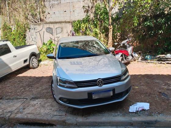 VOLKSWAGEN JETTA 2.0 COMFORTLINE FLEX 4P TIPTRONIC